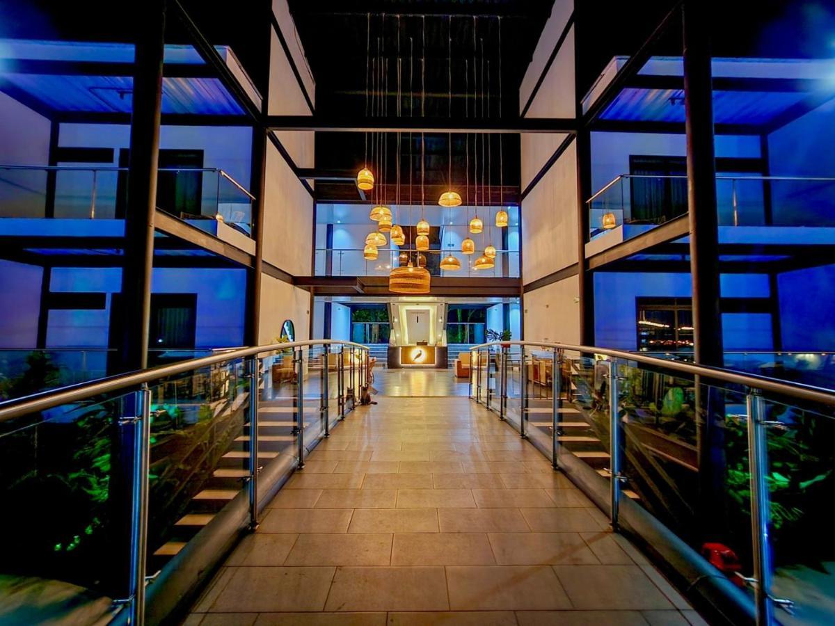 Capri Hotel