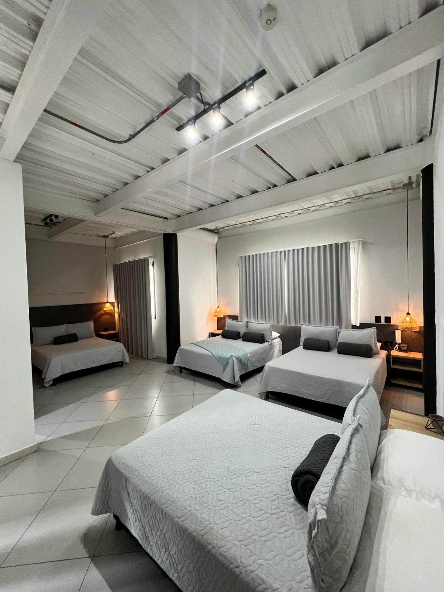 Capri 4*